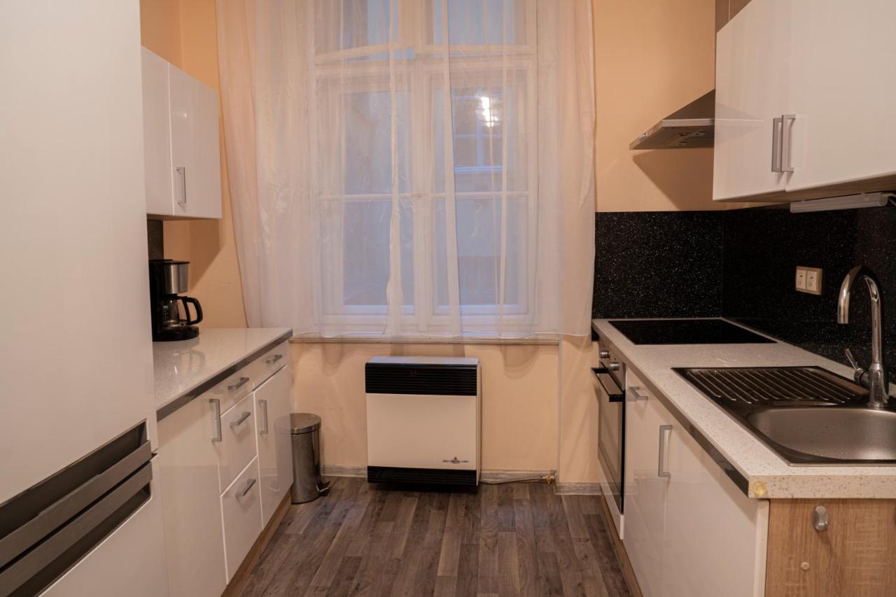 Helen Homestay Vaclavske Namesti Prag Eksteriør billede