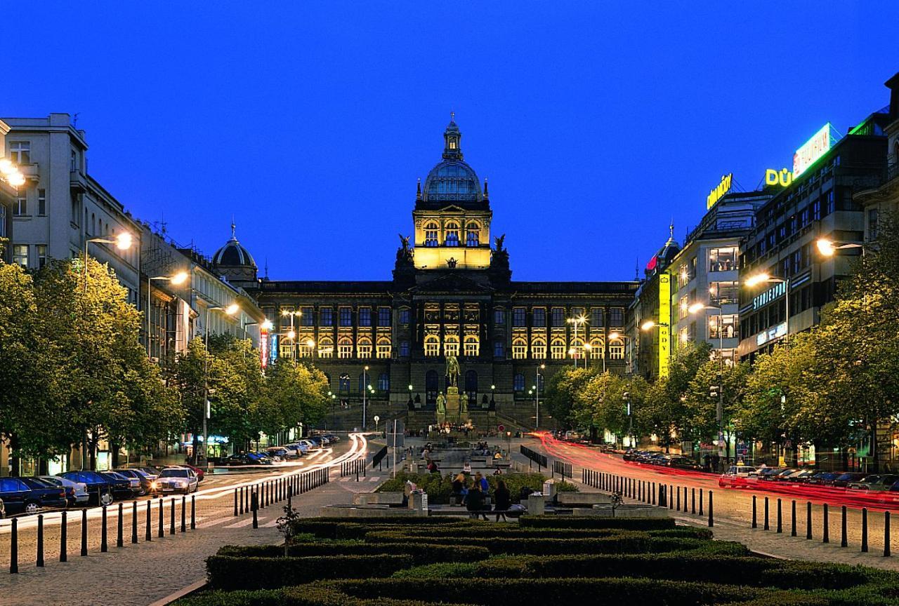 Helen Homestay Vaclavske Namesti Prag Eksteriør billede